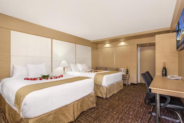 Ocean Beach Palace image 22